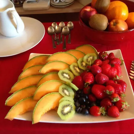 La Porte Bleue Bed & Breakfast