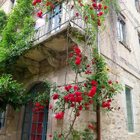 La Porte Bleue Saint-Antonin