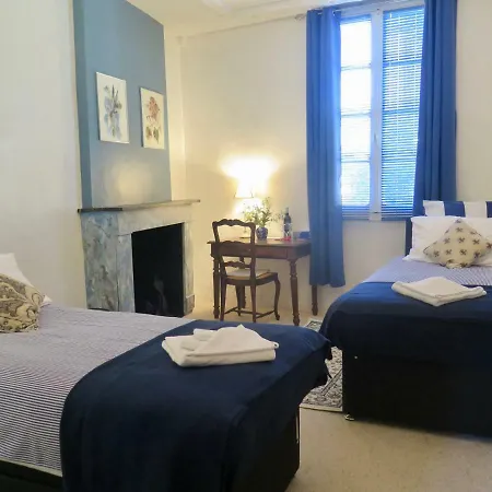 Bed & Breakfast La Porte Bleue Saint-Antonin