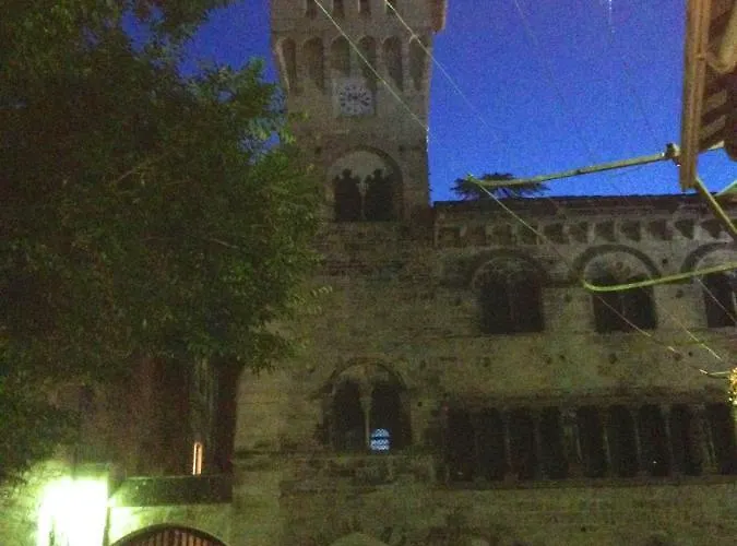 La Porte Bleue 3* Saint-Antonin