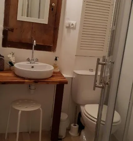 فندق مبيت وإفطار La Porte Bleue 3*