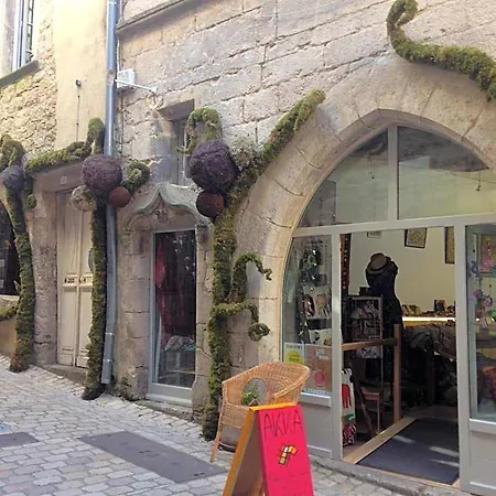 La Porte Bleue