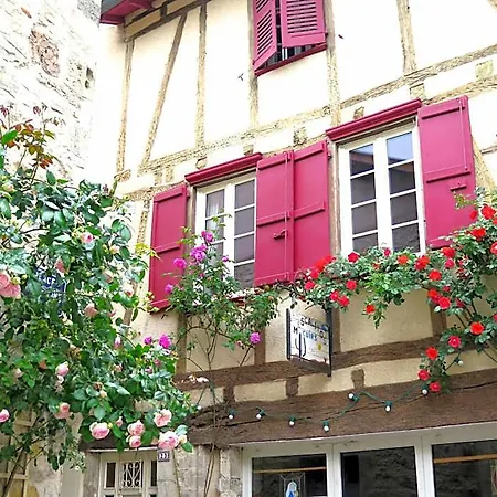 La Porte Bleue Couette-café