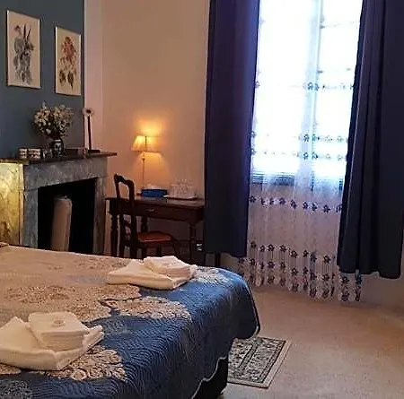 La Porte Bleue Couette-café