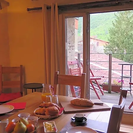 La Porte Bleue Couette-café Saint-Antonin