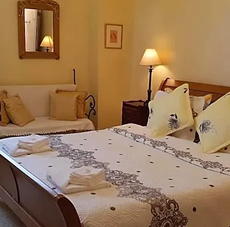 La Porte Bleue Bed and breakfast 3*