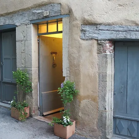La Porte Bleue *
