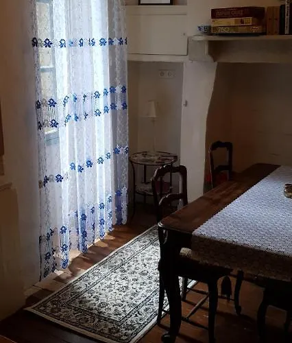 Bed & Breakfast La Porte Bleue 3*