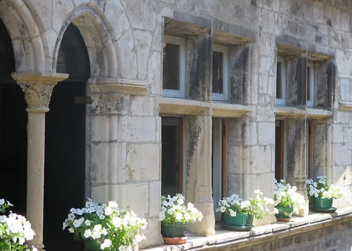 Bed & Breakfast La Porte Bleue 3*