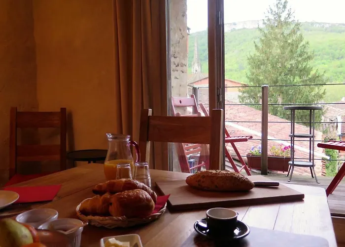 La Porte Bleue Bed & Breakfast 3*